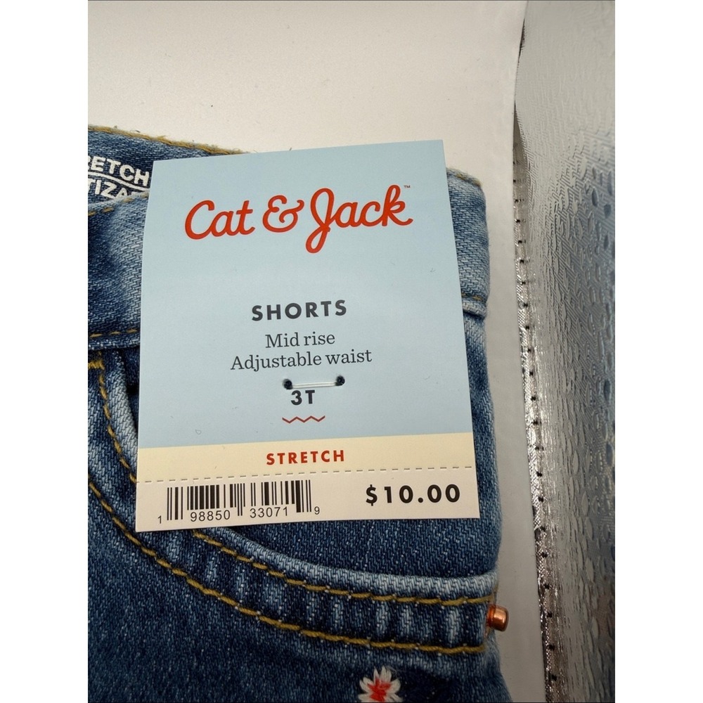 3T Cat & Jack Girls Blue Embroidered Denim Shorts - Picture 2 of 4